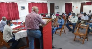 Former President Ramotar addressing PPP adherents at Red House