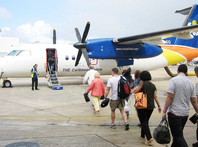 ANTIGUA | Antigua/Barbuda Slashes Taxes on Airline Tickets for Regional Travel