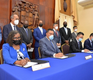 JAMAICA | Contract signed for Montego Bay Perimeter Road Project