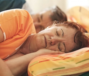 HEALTH | Sleeping longer than 6.5 hours a night associated with cognitive decline