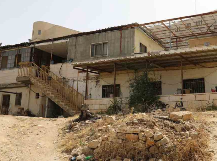 Israel’s occupation of Palestinian Territory is ‘apartheid’: UN rights expert Palestinian families living in close proximity to the settlements in H2 Zone in Hebron, West Bank.