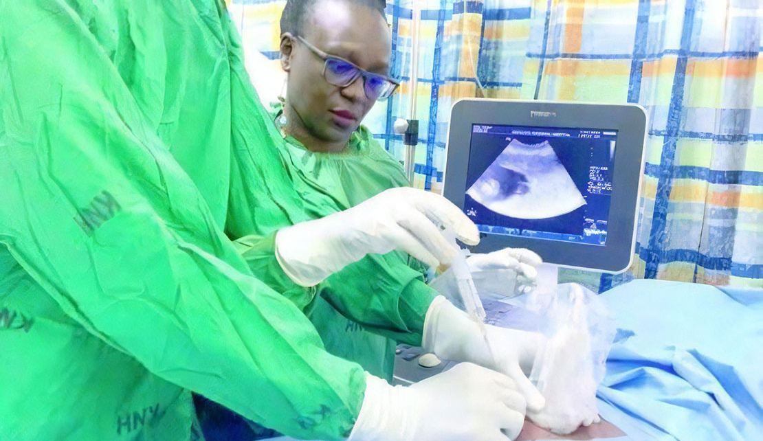 AFRICA | Doctors Transfuse Baby In Mother’s Womb - Historic Procedure