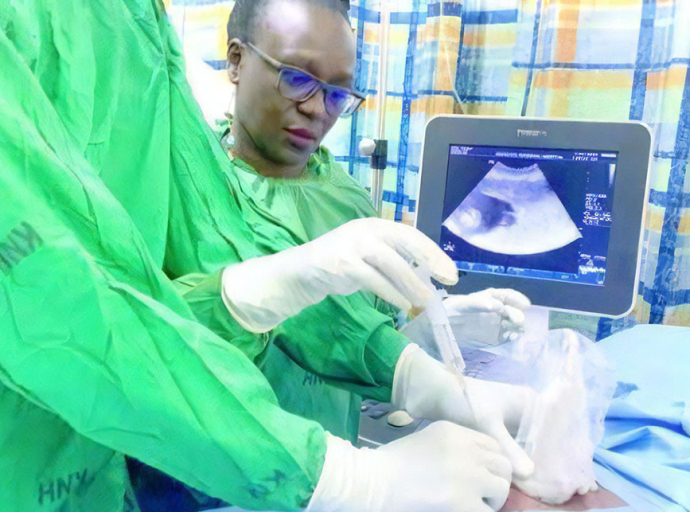 AFRICA | Doctors Transfuse Baby In Mother’s Womb - Historic Procedure