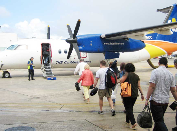 Antigua aims to buy assets of LIAT (1974) to set up LIAT 2020, while Gonsalves targets new regional airline