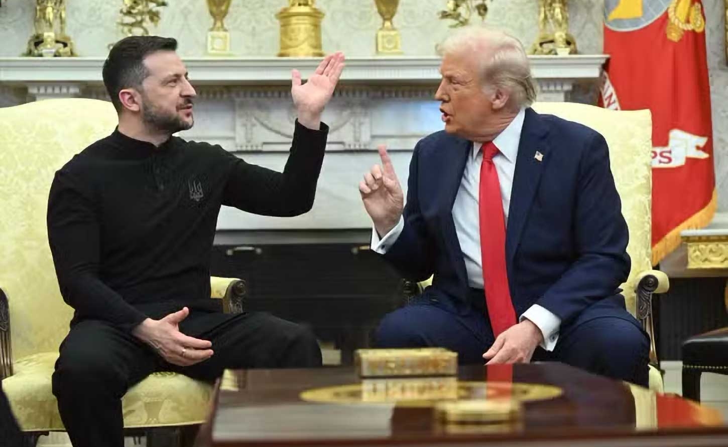 Volodymyr Zelensky and Donald Trump and in the Oval Office of the White House, Washington, February 28, 2025. SAUL LOEB/AFP