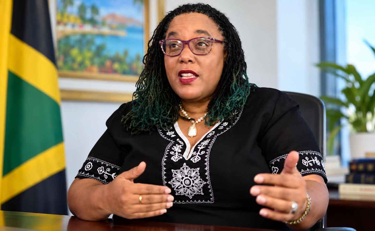 Dr. Deborah Hickling Gordon - specialist in Cultural and Creative Economy Policy