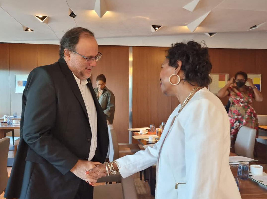 Opposition Leader Mark Golding greets Jamaican-American Congresswoman Yvette Diane Clarke from Brooklyn New York.  She co-chairs the Congressional Caribbean Caucus and works to foster relationships between the United States and the Caribbean Community. Clarke is a Senior Member of both the House Energy and Commerce Committee and House Committee on Homeland Security, where she serves as Chair of the Cybersecurity, Infrastructure Protection, and Innovation Subcommittee. Clarke has been a member of the Congressional Black Caucus since coming to Congress in 2007 and today chairs its Immigration Task Force.