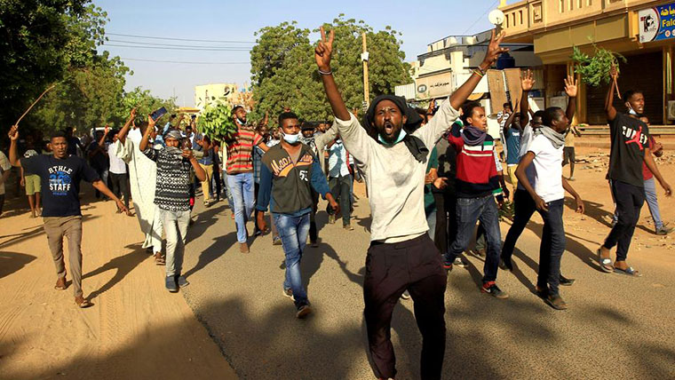 Street protests continue in Khartoum 