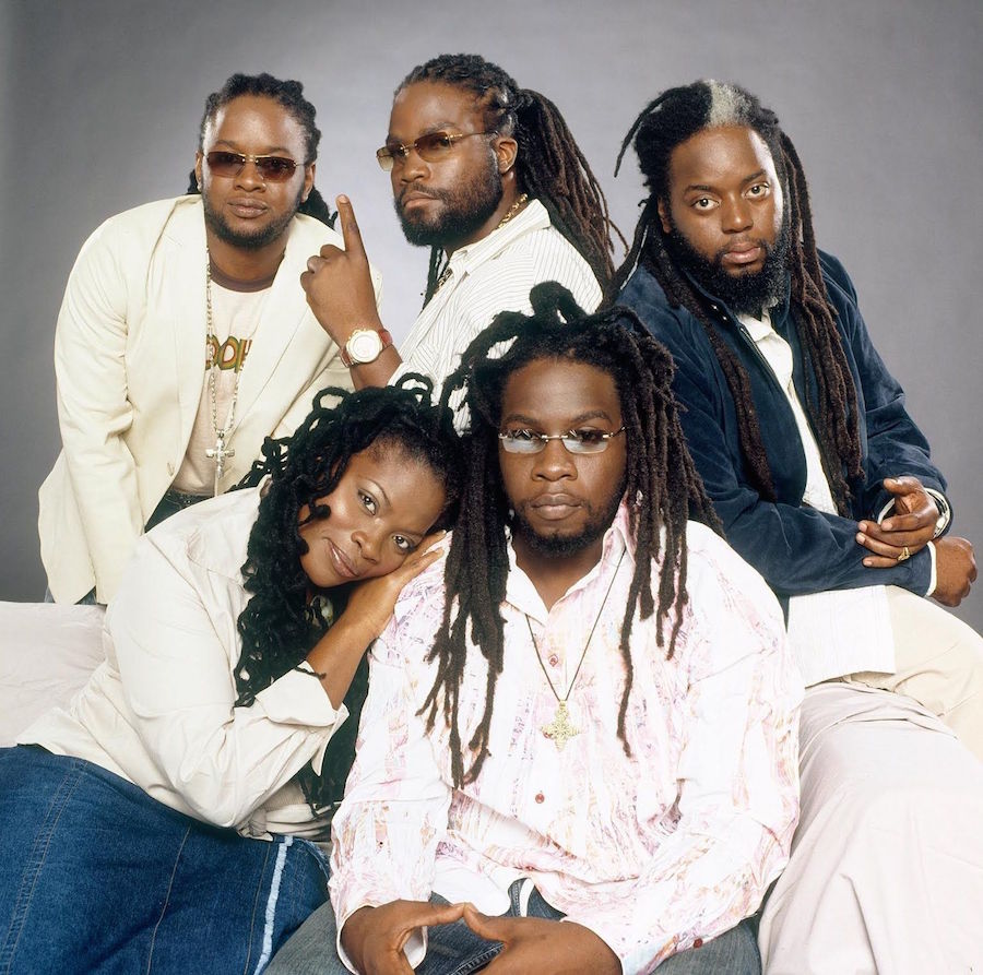 The sensational roots reggae quintet, Morgan Heritage comprises siblings Peetah Morgan (vocals), Una Morgan (keyboard/vocals), Roy “Gramps” Morgan (keyboard/vocals), Nakhamyah “Lukes” Morgan (rhythm guitar) and Memmalatel “Mr. Mojo” Morgan (percussion/vocals) 