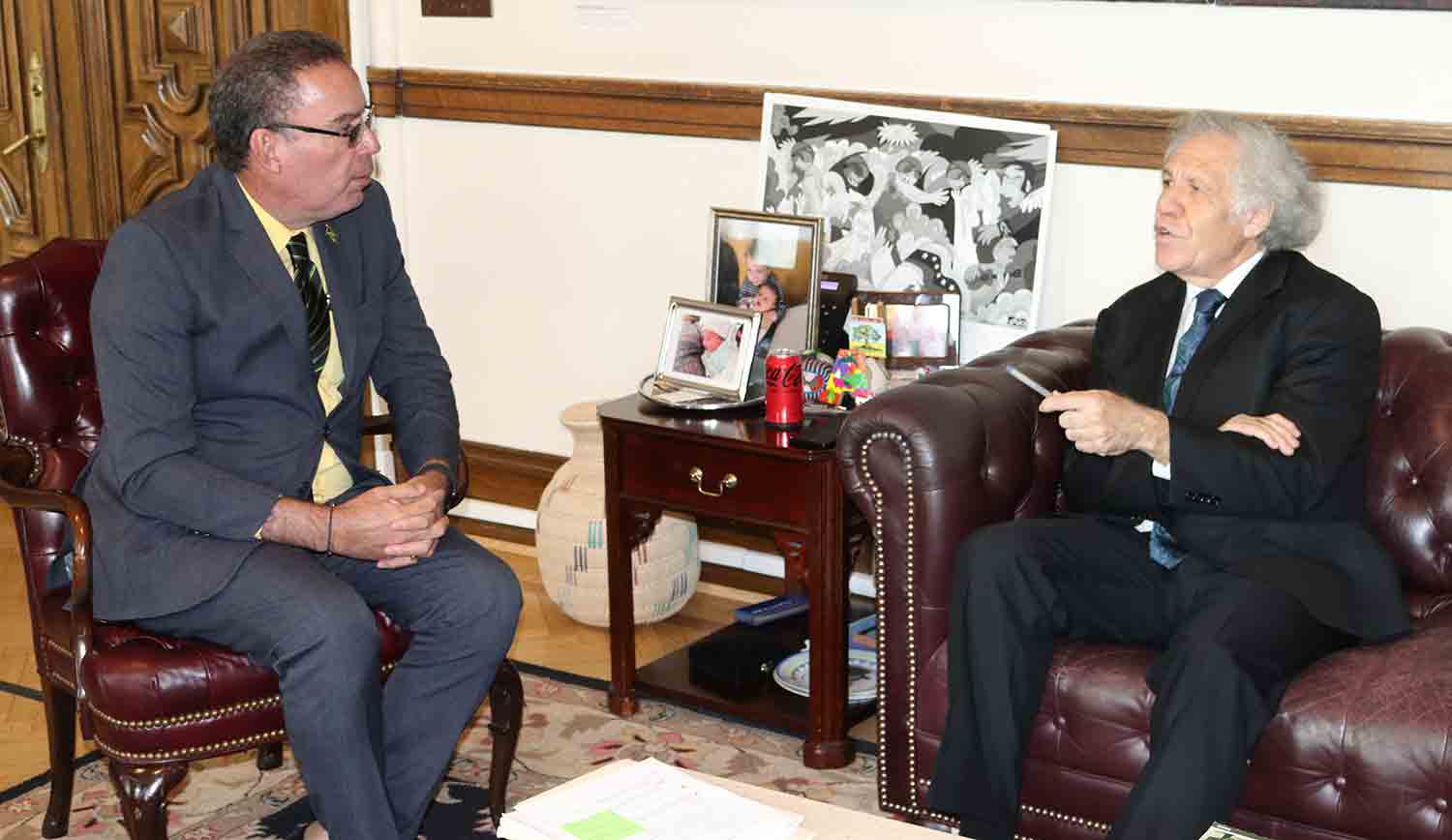 Jamaica’s Minister of Science, Energy and Technology, Daryl Vaz holds discussions with OAS Secretary General Luis Amnagro as he arrives at OAS headquarters last Friday afternoon.